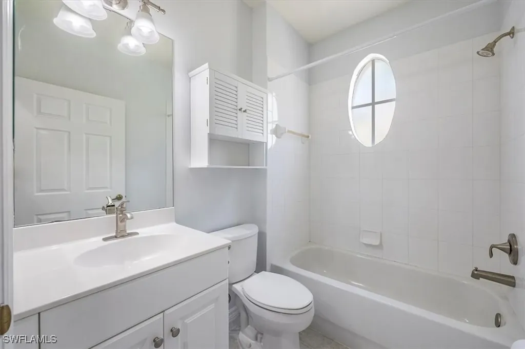 6235 Wilshire Pines Circle Naples FL 34109