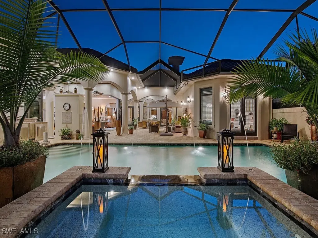 2204 Goshawk Court Naples FL 34105