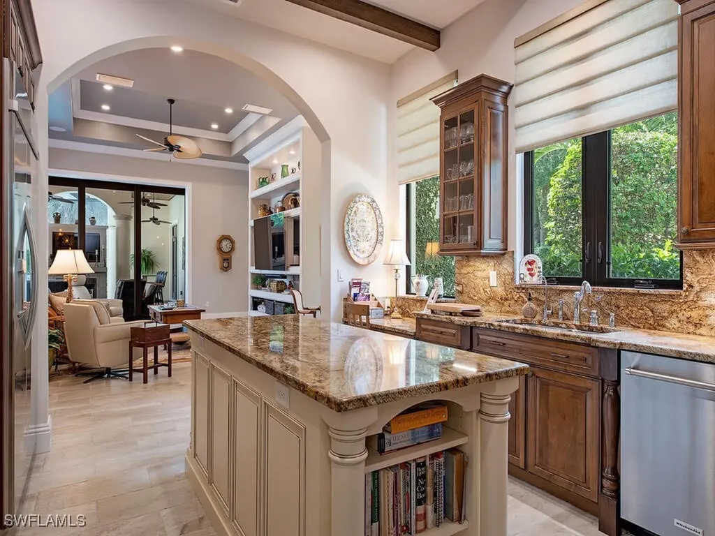 2204 Goshawk Court Naples FL 34105