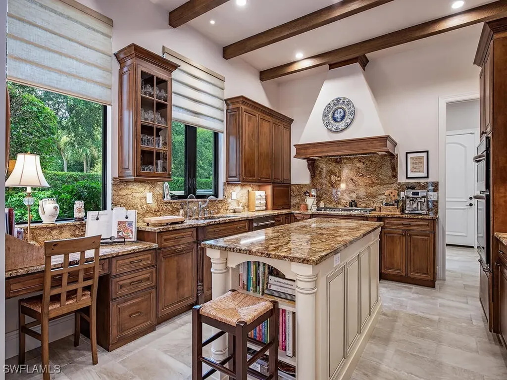 2204 Goshawk Court Naples FL 34105