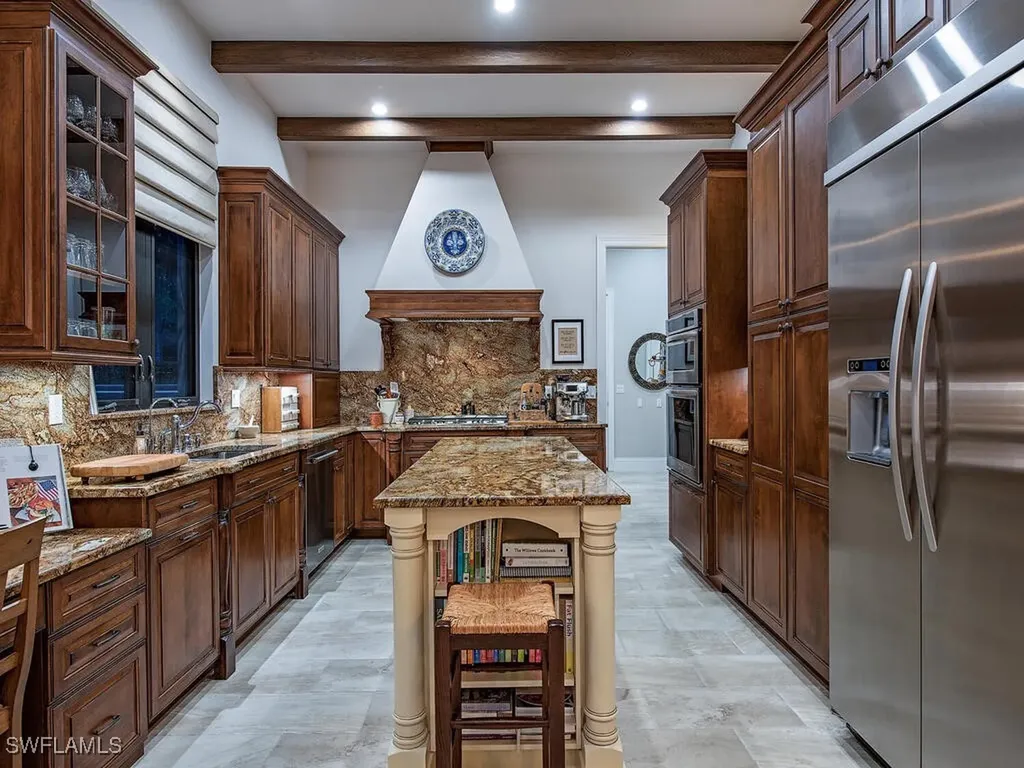 2204 Goshawk Court Naples FL 34105