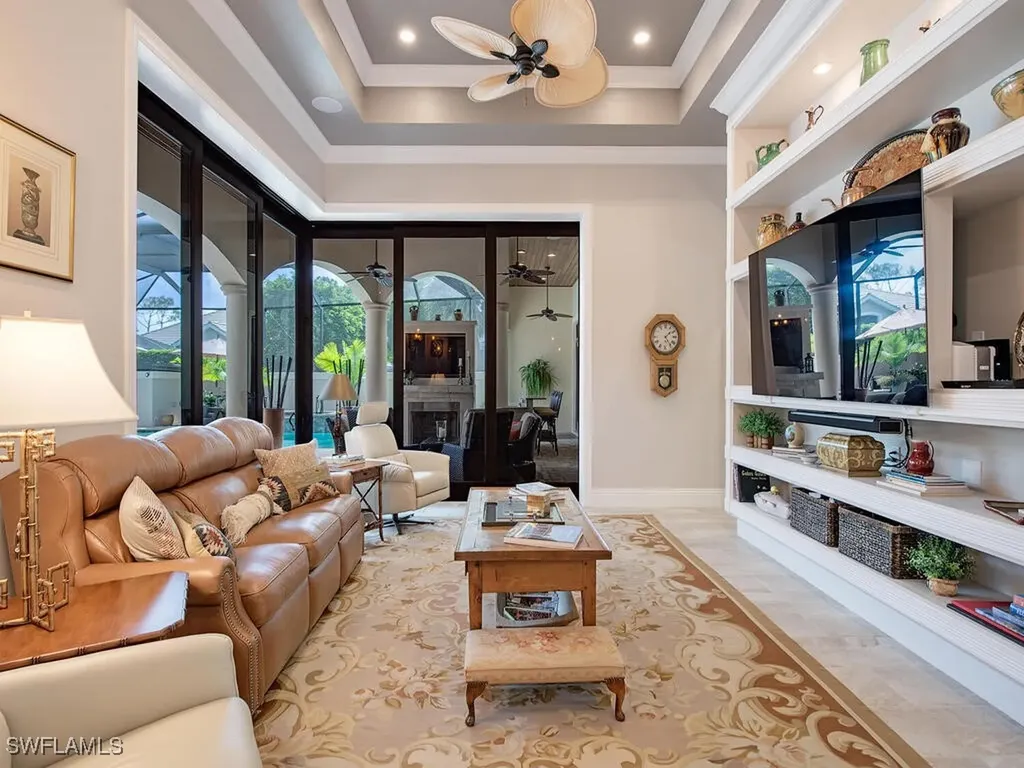 2204 Goshawk Court Naples FL 34105