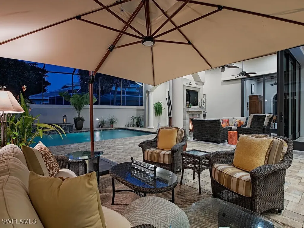 2204 Goshawk Court Naples FL 34105