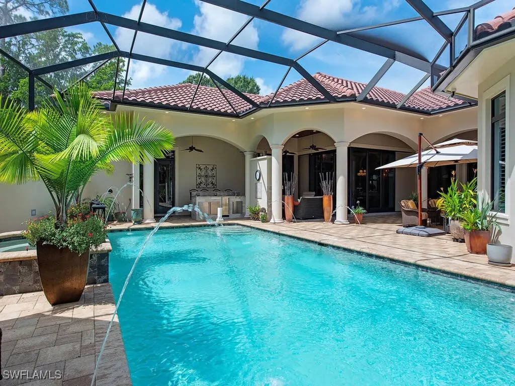 2204 Goshawk Court Naples FL 34105