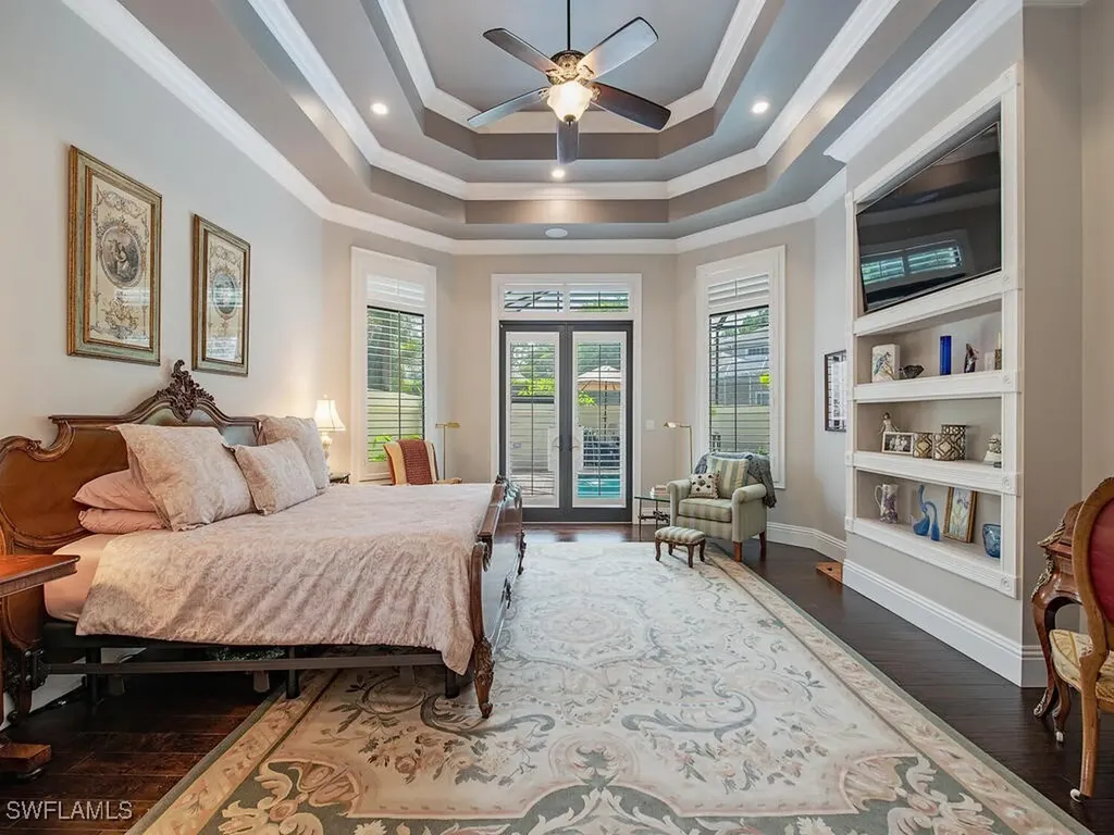 2204 Goshawk Court Naples FL 34105