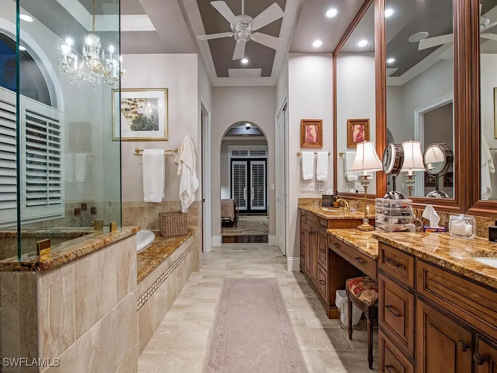 2204 Goshawk Court Naples FL 34105