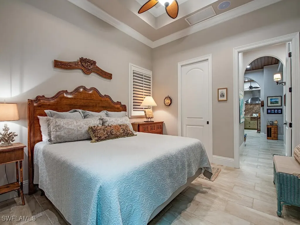 2204 Goshawk Court Naples FL 34105