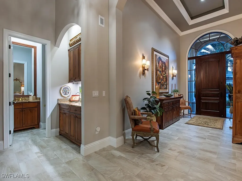 2204 Goshawk Court Naples FL 34105