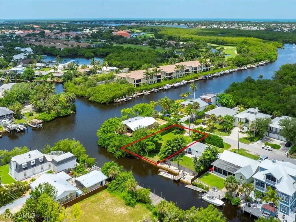 2977 Poplar Street Naples FL 34112