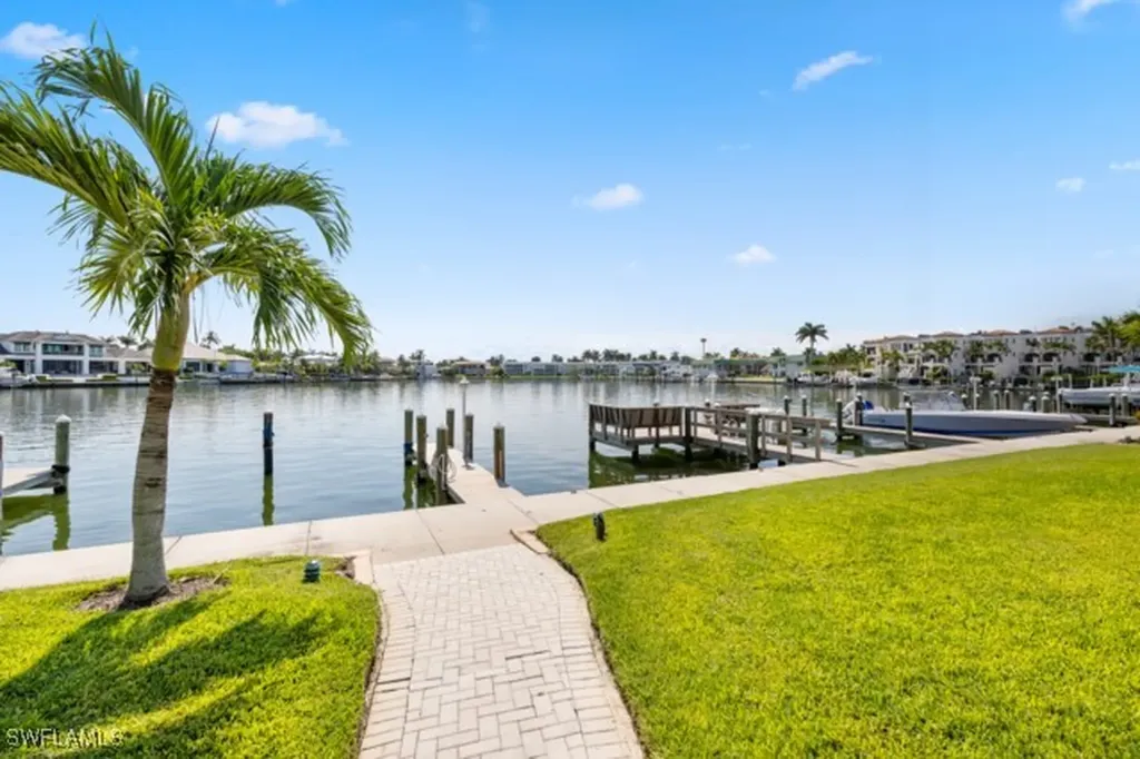 3000 Gulf Shore Boulevard N Naples FL 34103