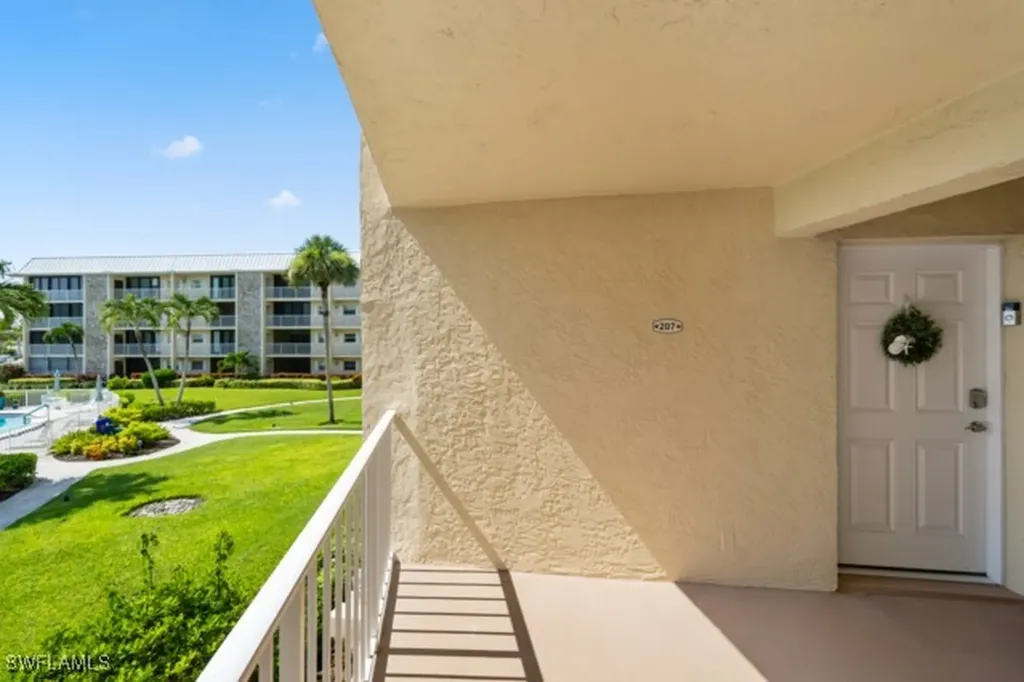 3000 Gulf Shore Boulevard N Naples FL 34103