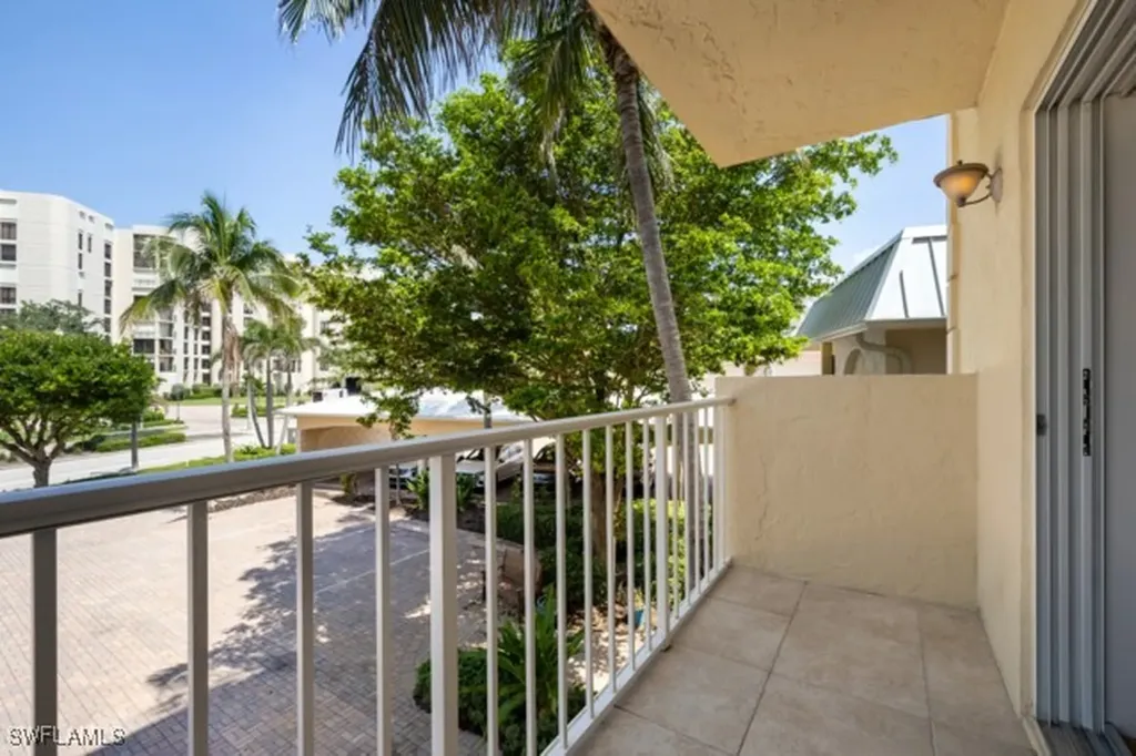 3000 Gulf Shore Boulevard N Naples FL 34103