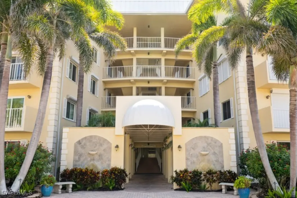 3000 Gulf Shore Boulevard N Naples FL 34103
