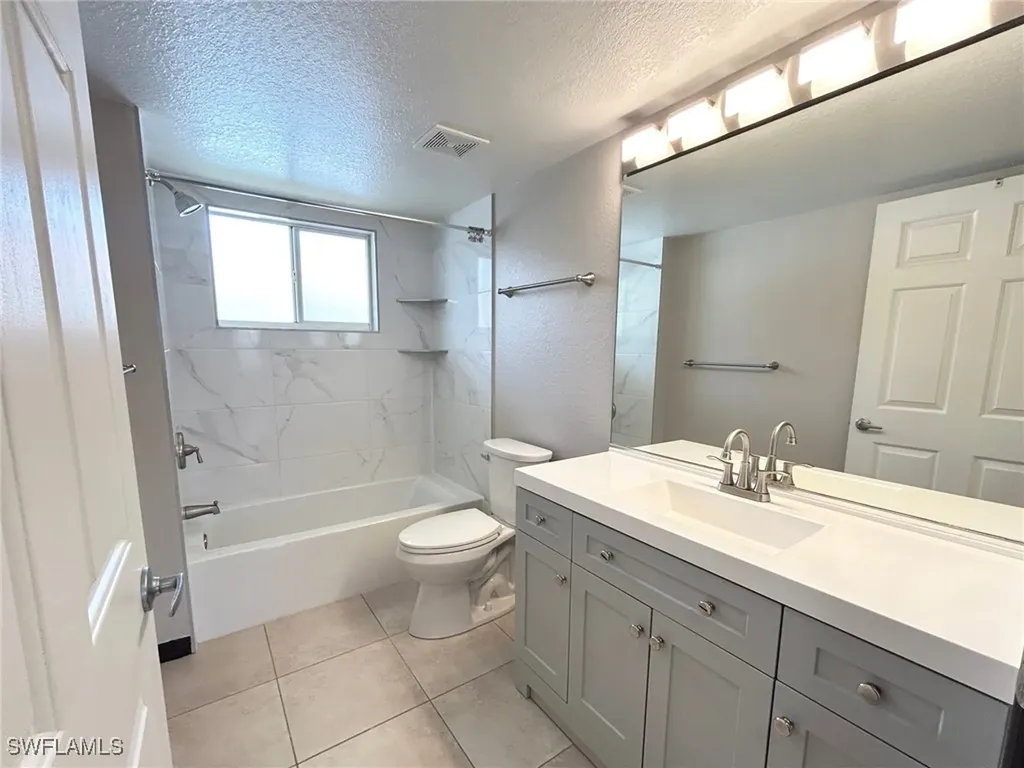 8284 Key Royal Circle Naples FL 34119
