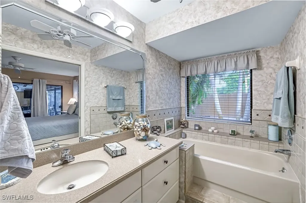 3097 Round Table Court Naples FL 34112