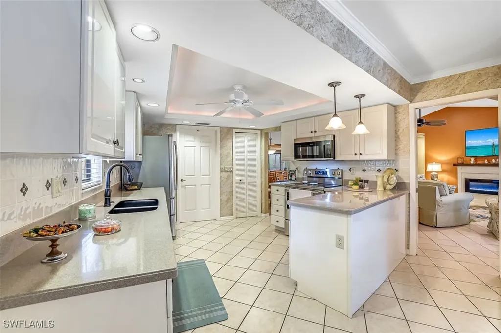 3097 Round Table Court Naples FL 34112