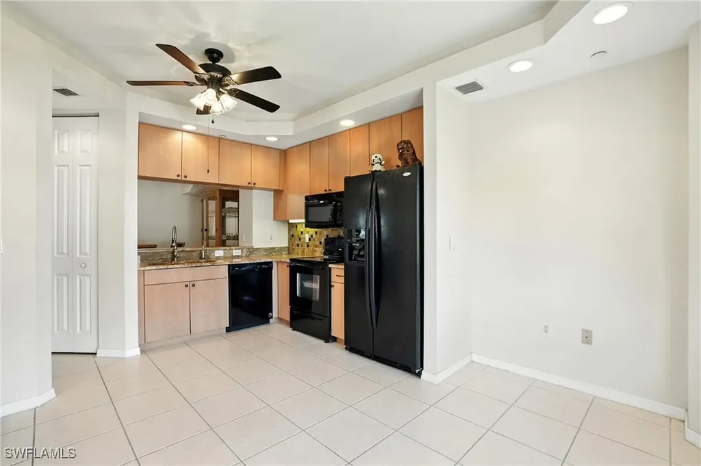 1141 Van Loon Commons Circle Cape Coral FL 33909