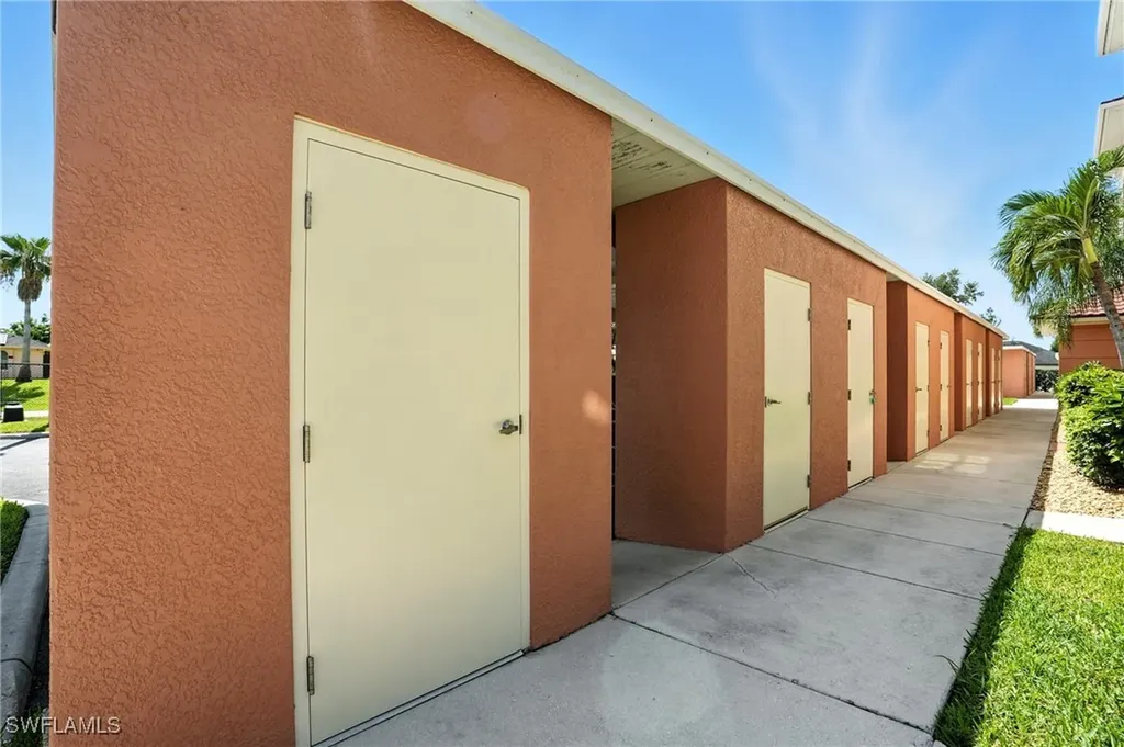 1141 Van Loon Commons Circle Cape Coral FL 33909