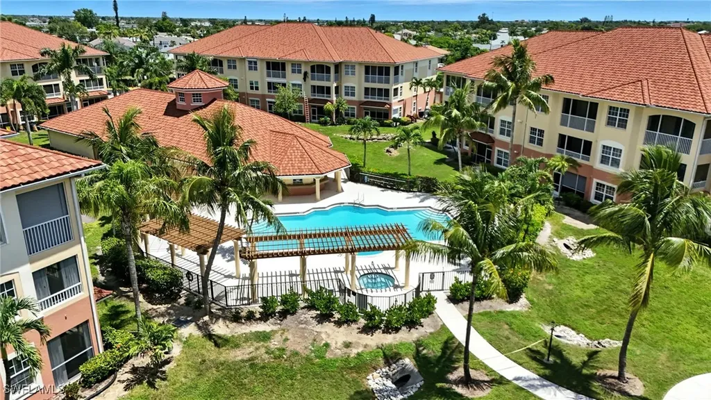 1141 Van Loon Commons Circle Cape Coral FL 33909