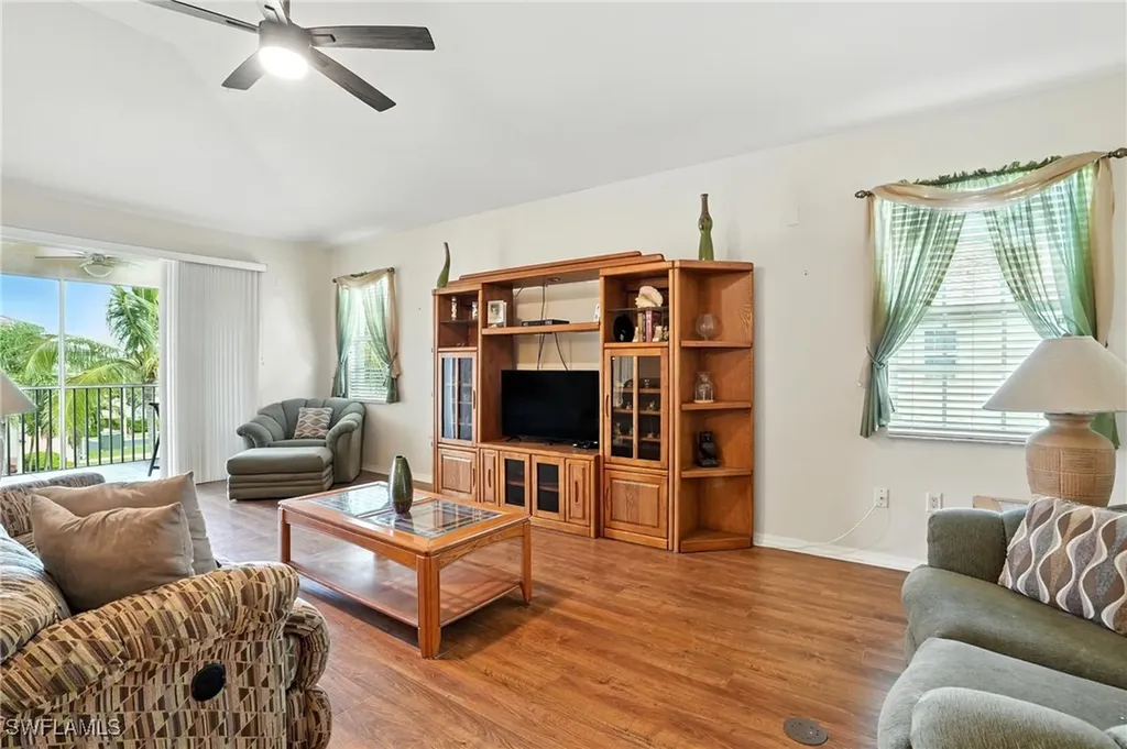 1141 Van Loon Commons Circle Cape Coral FL 33909