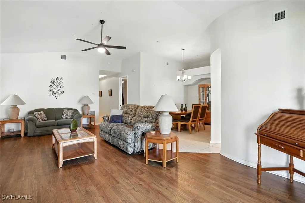 1141 Van Loon Commons Circle Cape Coral FL 33909