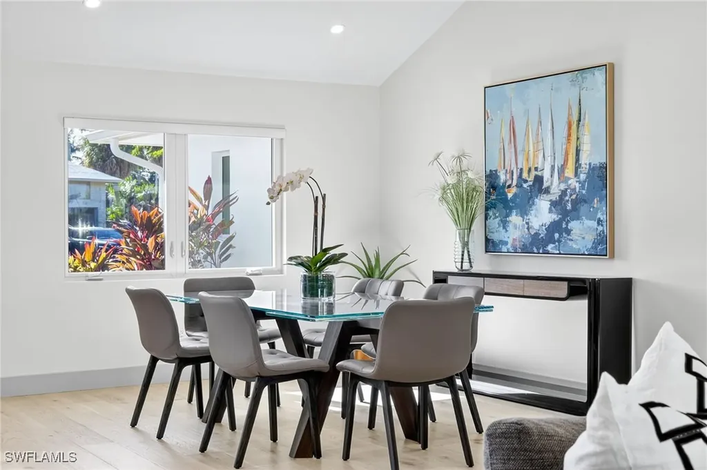 5215 Seashell Avenue Naples FL 34103