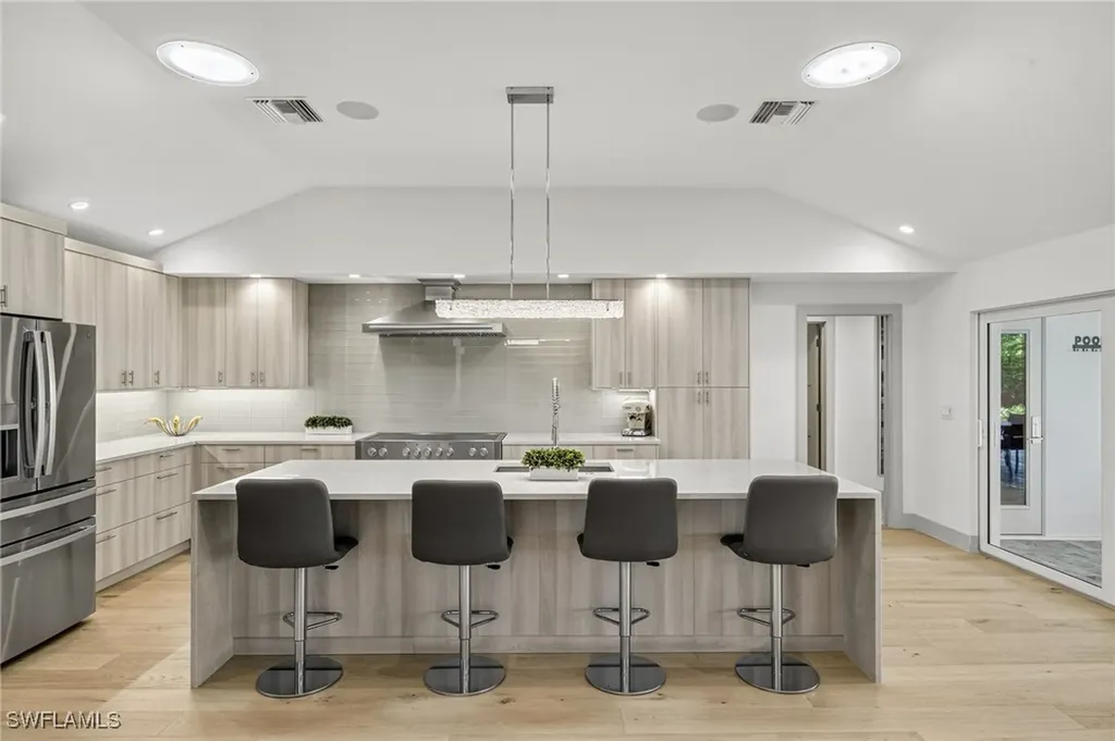 5215 Seashell Avenue Naples FL 34103