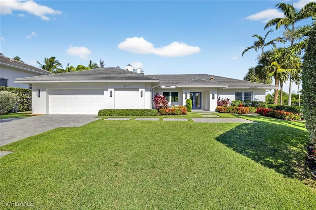 5215 Seashell Avenue Naples FL 34103