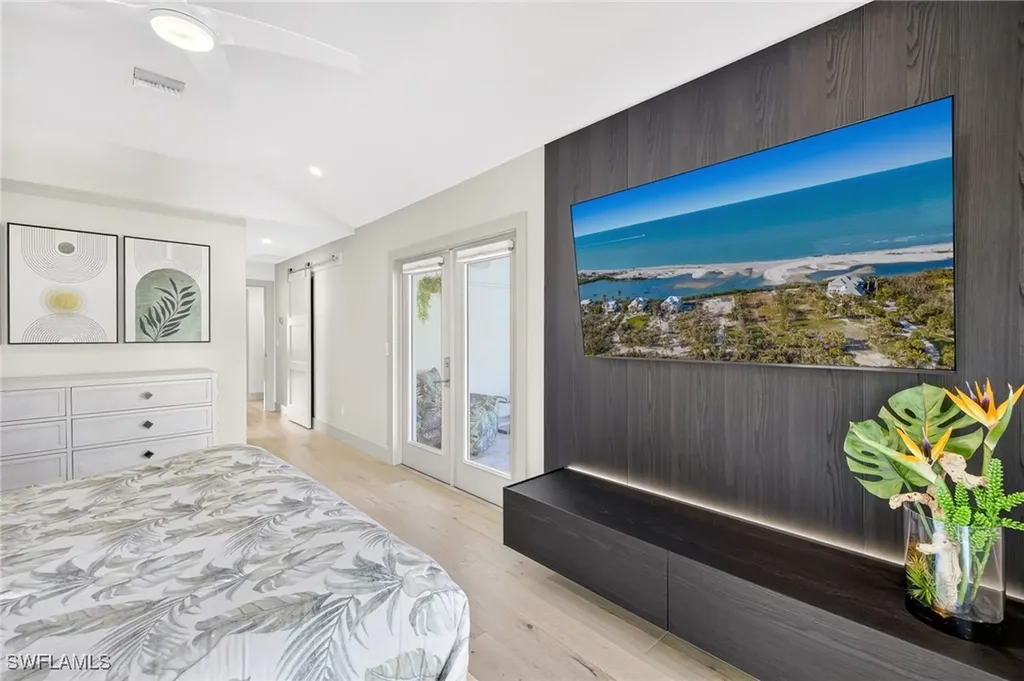 5215 Seashell Avenue Naples FL 34103