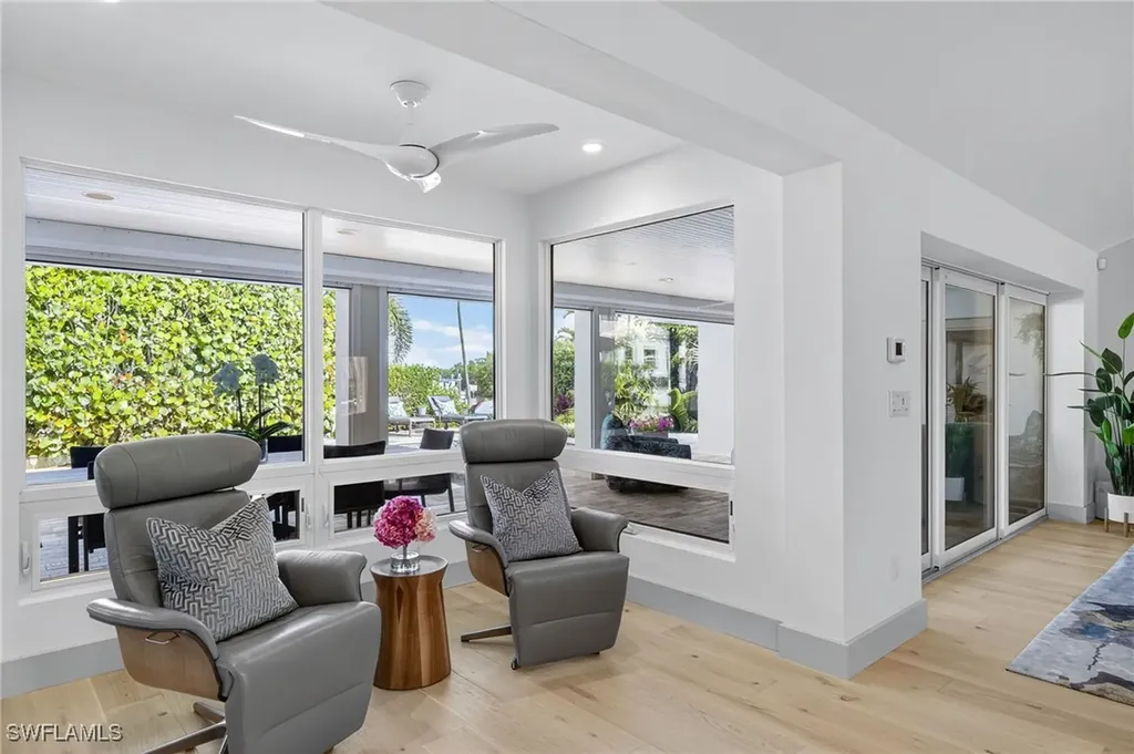 5215 Seashell Avenue Naples FL 34103