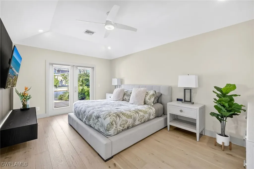 5215 Seashell Avenue Naples FL 34103