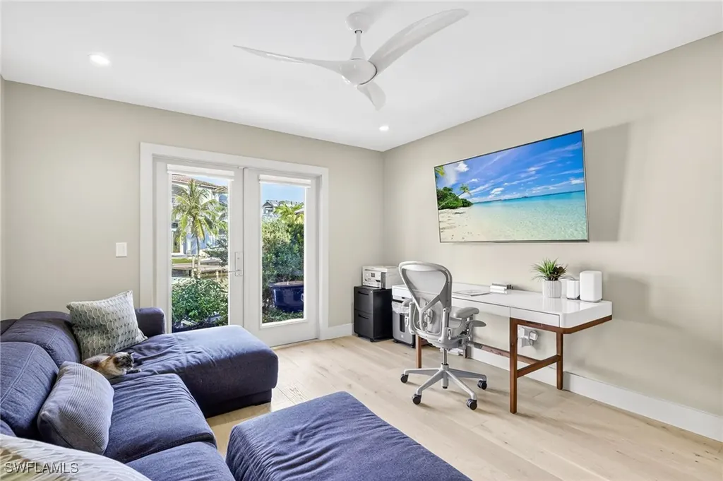 5215 Seashell Avenue Naples FL 34103