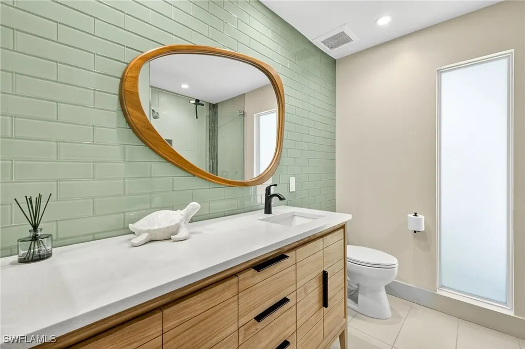 5215 Seashell Avenue Naples FL 34103