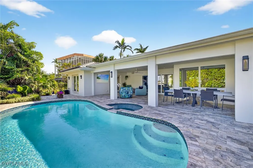 5215 Seashell Avenue Naples FL 34103