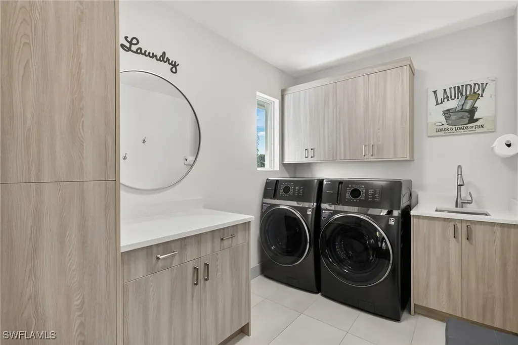 5215 Seashell Avenue Naples FL 34103