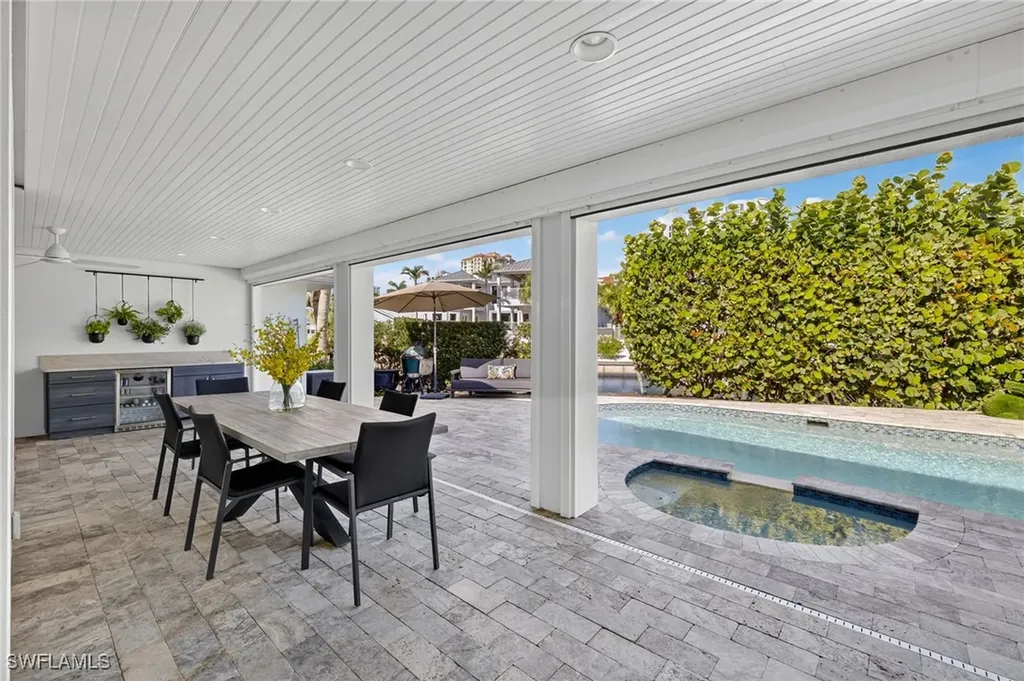 5215 Seashell Avenue Naples FL 34103