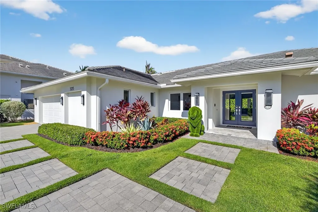 5215 Seashell Avenue Naples FL 34103