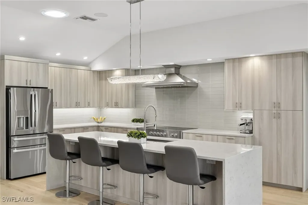 5215 Seashell Avenue Naples FL 34103