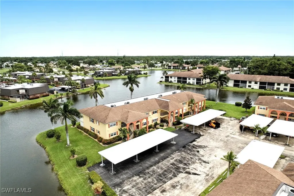 366 Charlemagne Boulevard Naples FL 34112