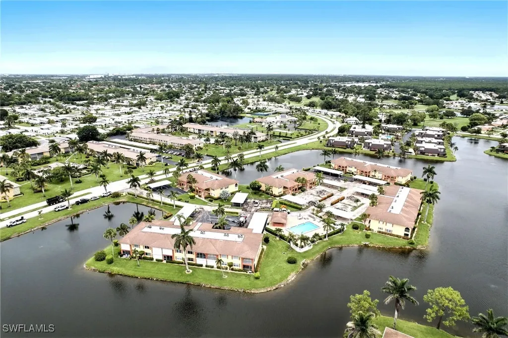 366 Charlemagne Boulevard Naples FL 34112