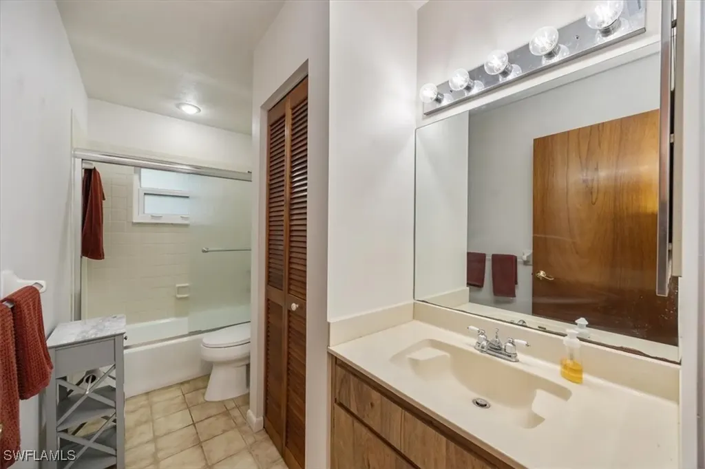 5881 Green Boulevard Naples FL 34116