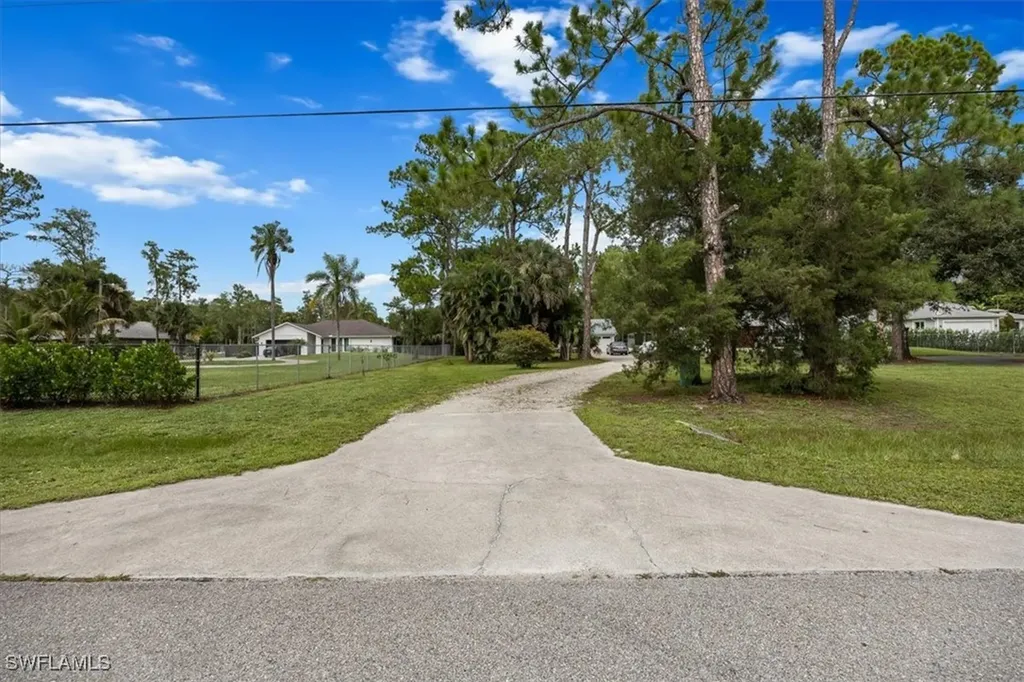 5881 Green Boulevard Naples FL 34116