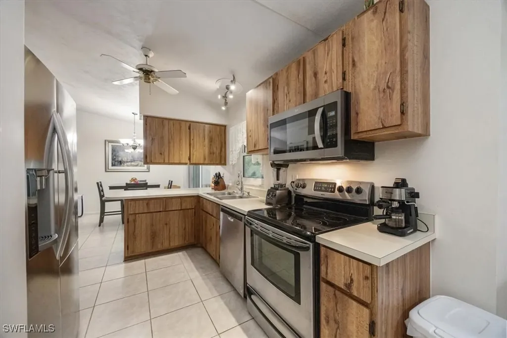 5881 Green Boulevard Naples FL 34116