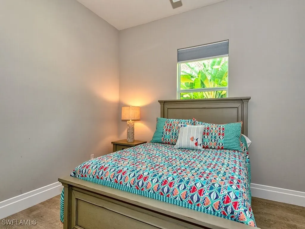 712 108th Avenue N Naples FL 34108