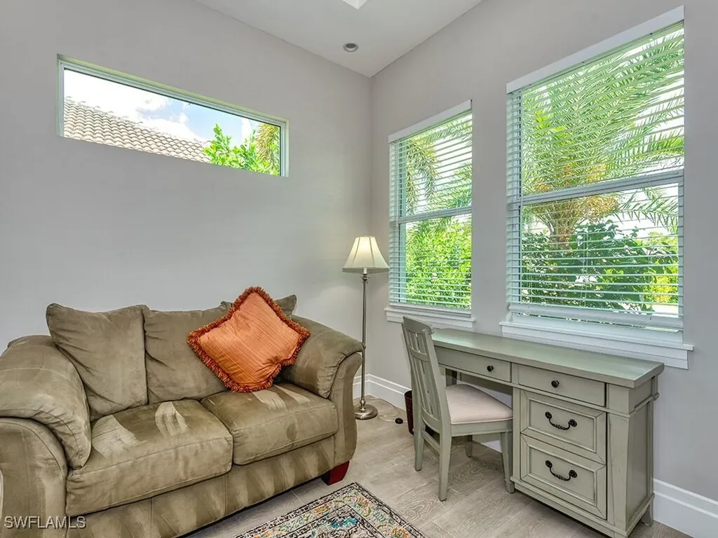 712 108th Avenue N Naples FL 34108