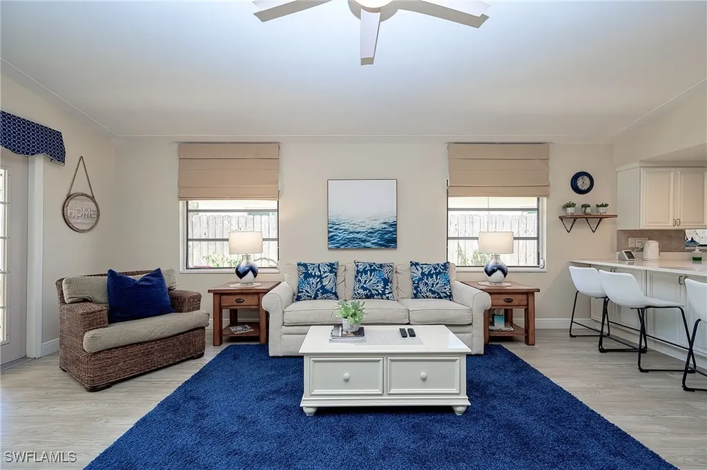 672 100th Avenue Naples FL 34108