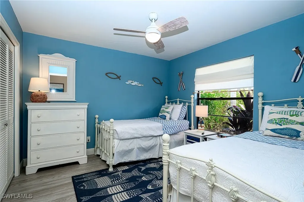 672 100th Avenue Naples FL 34108