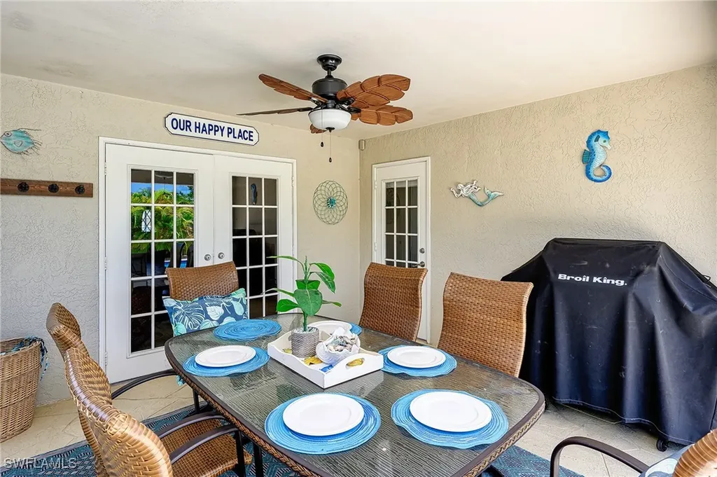 672 100th Avenue Naples FL 34108