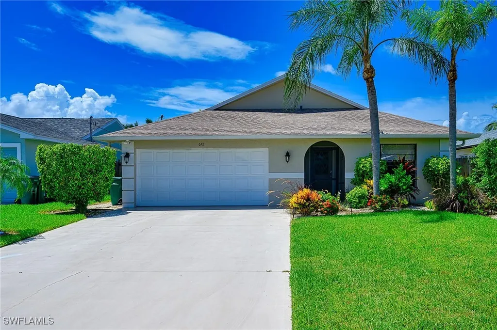 672 100th Avenue Naples FL 34108