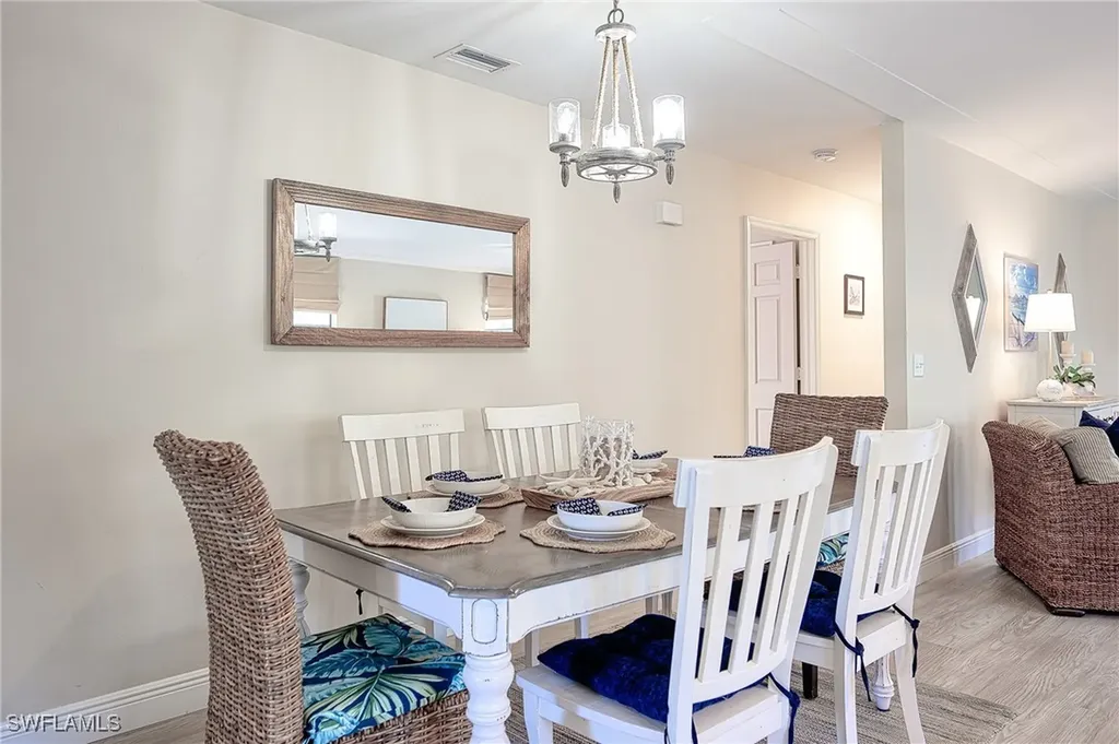 672 100th Avenue Naples FL 34108